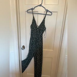 Kaleigh Floral Jumpsuit. Size small